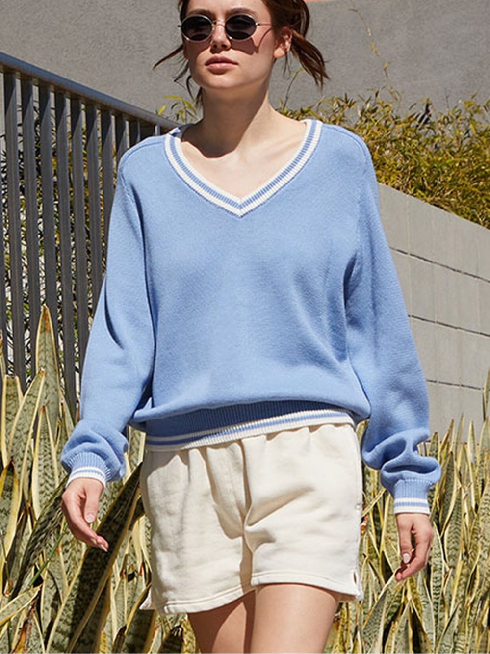 Brandy Melville John Galt Nikki V Neck Sweater